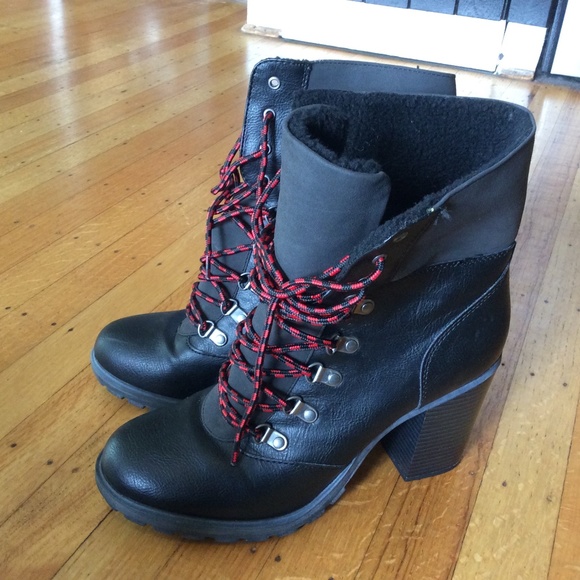 Esprit Heeled Boot - Picture 1 of 3
